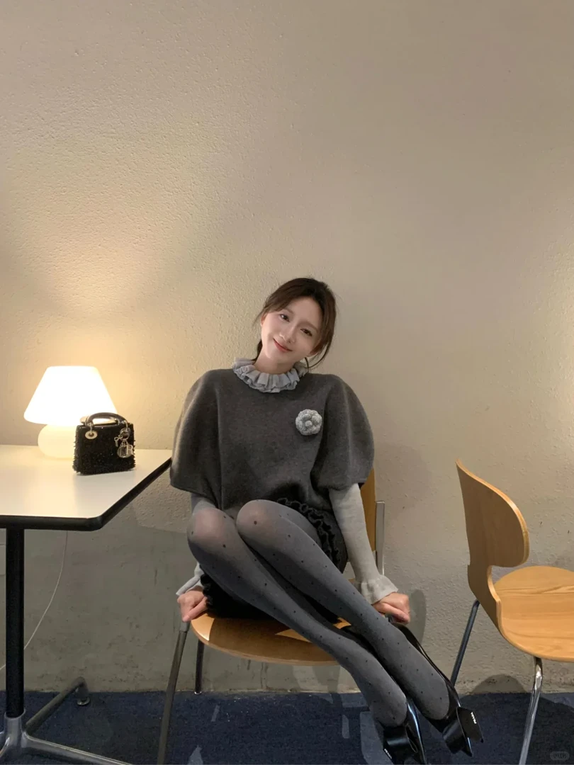 外穿短袖马甲毛衣针织衫打底长袖T恤半身裙短裙休闲时尚三件套女