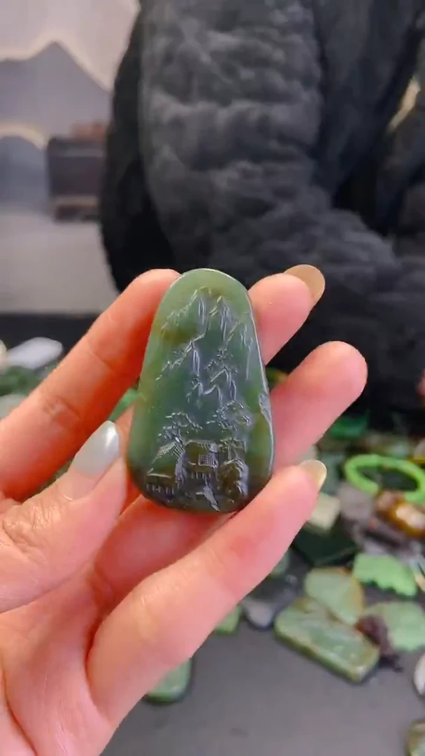 颈饰未镶嵌和田玉1