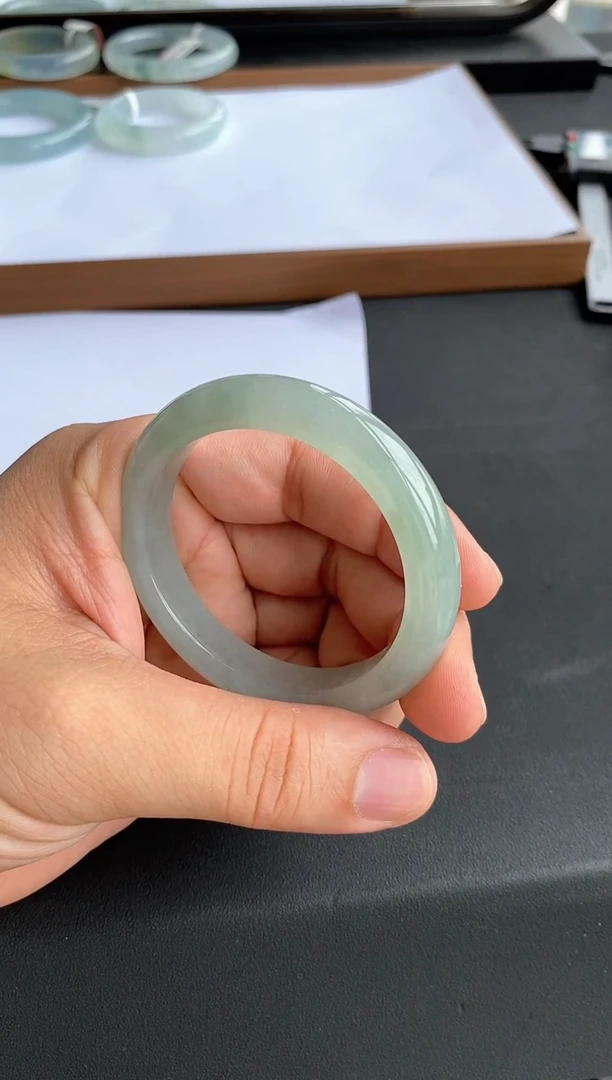 翡翠手镯未镶嵌27号52.3*10.7*8.6正圈