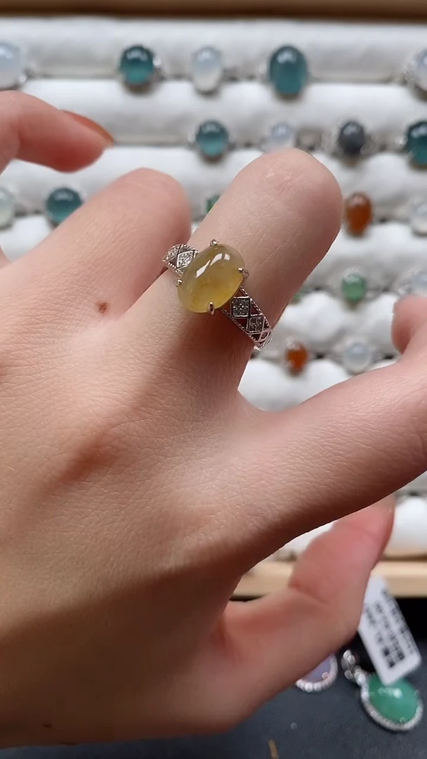 【闪购商品】翡翠戒指银S925镶嵌一物一证一礼盒