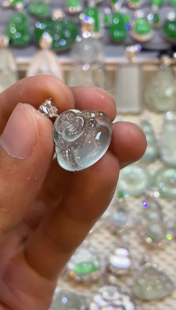 吊坠(不含链)18K金镶嵌翡翠佛公