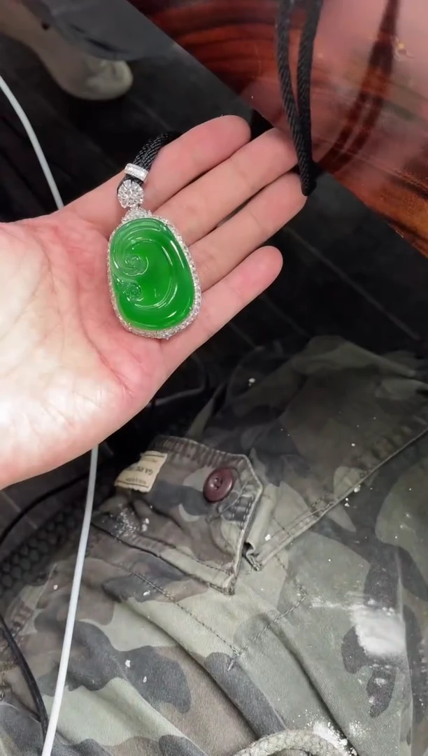 【闪购商品】定制翡翠未镶嵌250216556