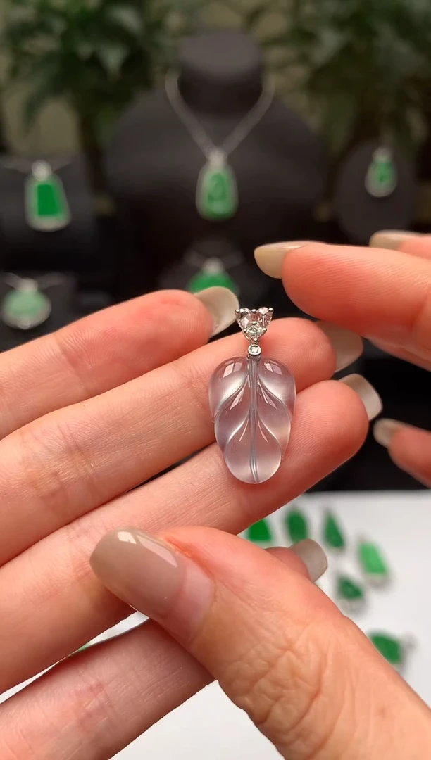 翡翠18K金镶嵌吊坠(不含链)叶子