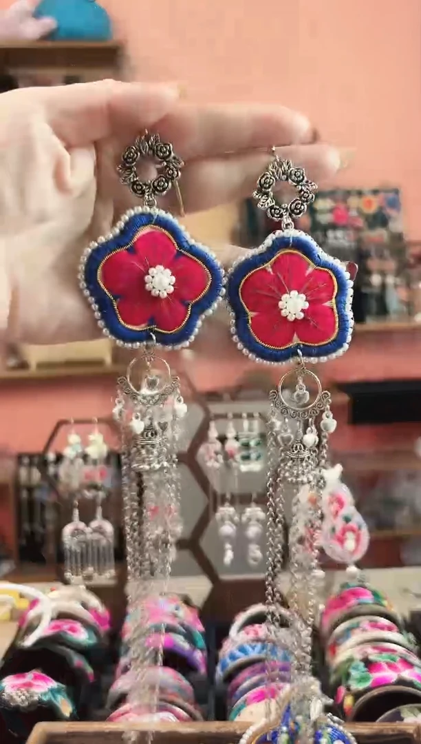 艺枝独绣手工饰品103