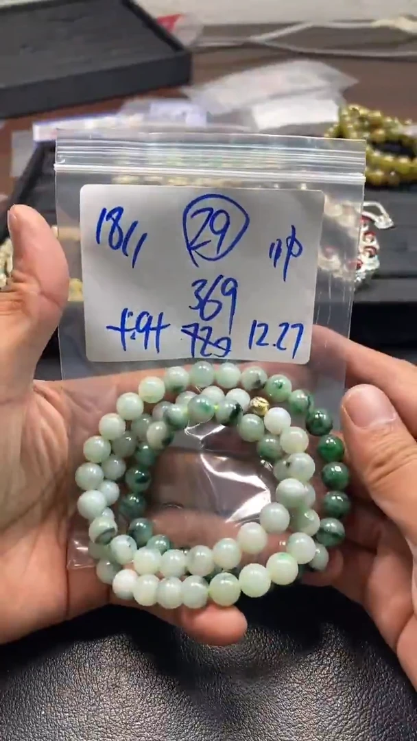 未镶嵌定制翡翠18万