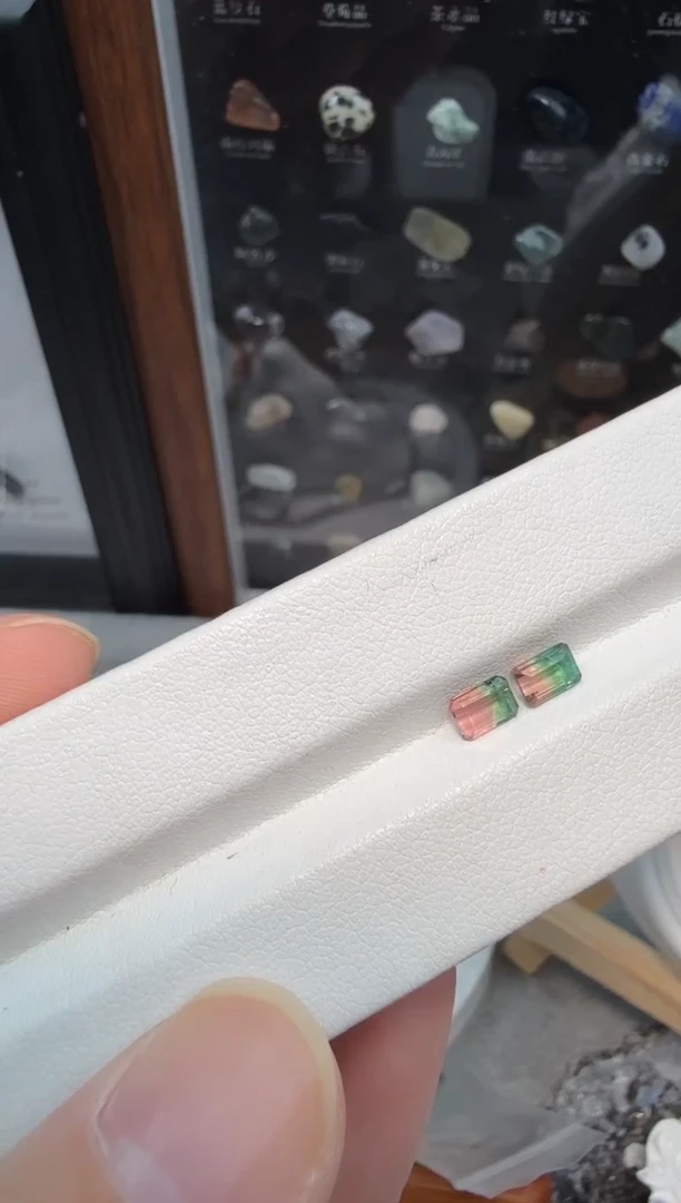未镶嵌裸石西瓜碧玺配对0.8ct-A623-2p