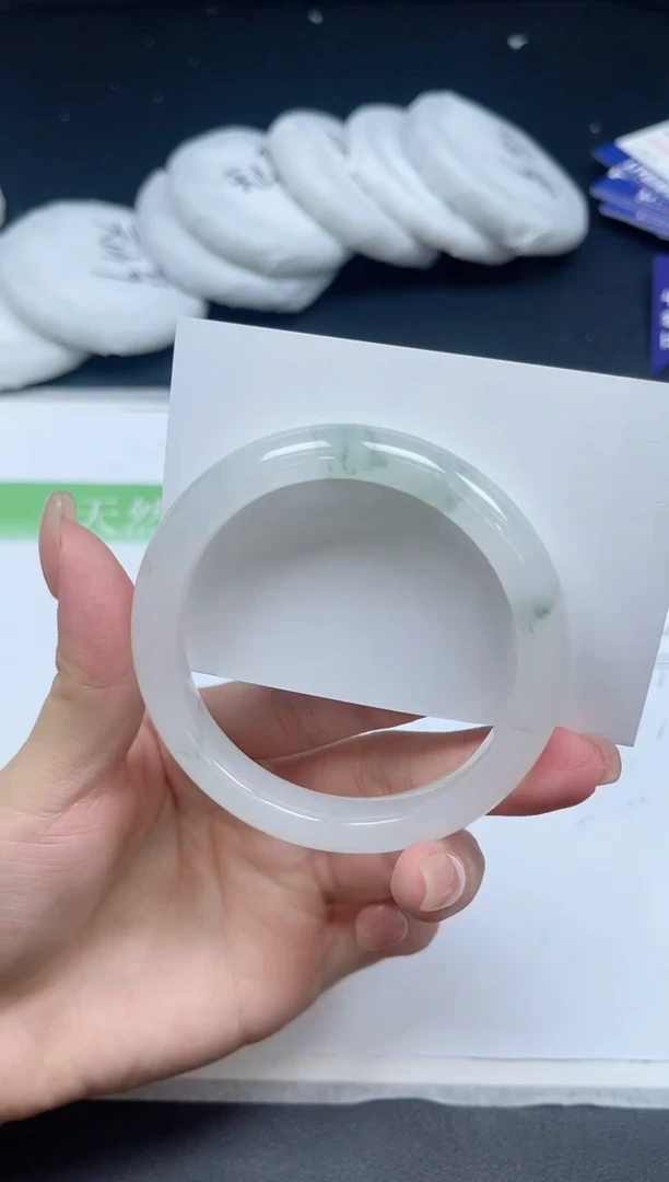 未镶嵌手镯石英质玉080-556