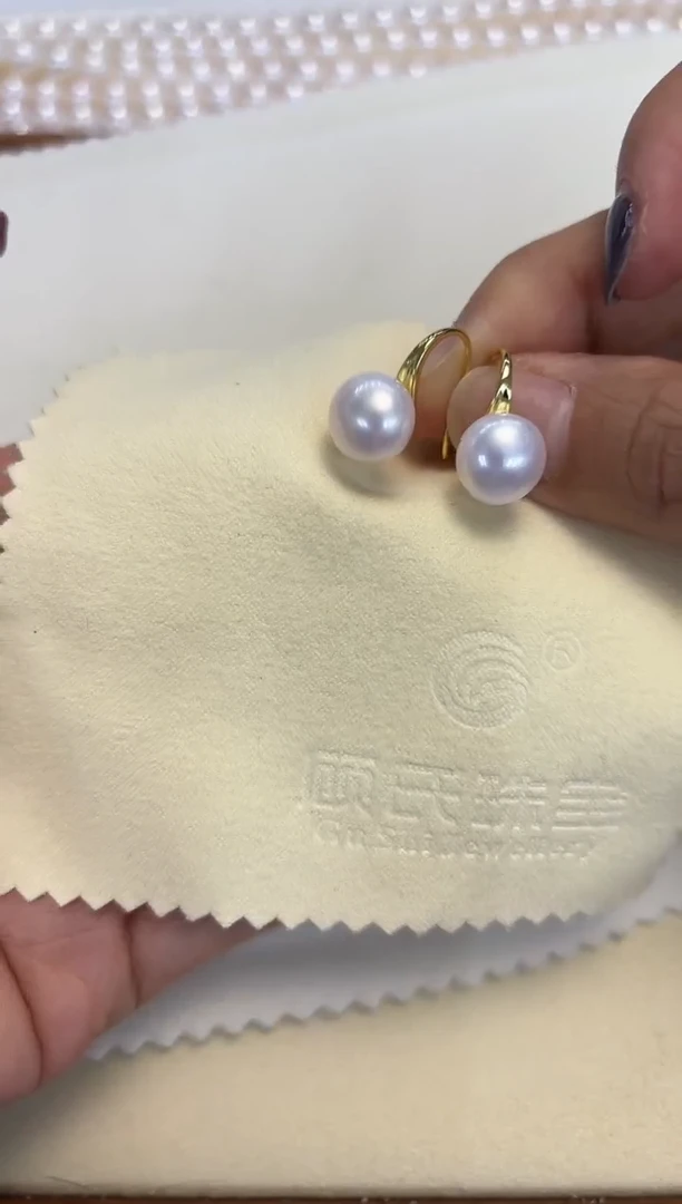 银S925镶嵌耳饰淡水珍珠@*月9-10mm无核