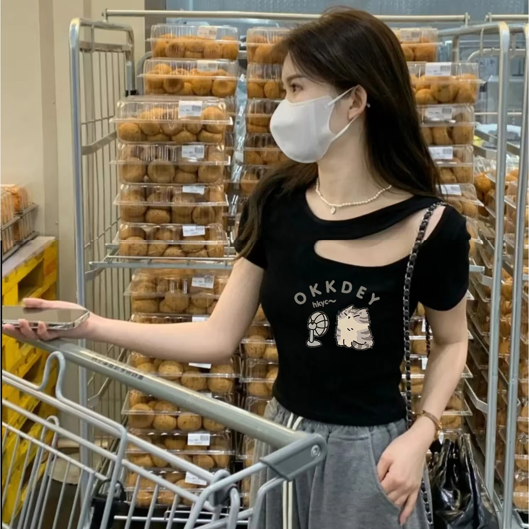 黑色短袖T恤女短款圆领女装镂空上衣透气设计感夏季出游服装女