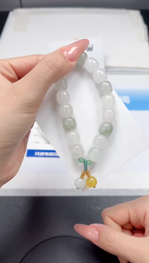【闪购商品】石英质玉手镯未镶嵌手链