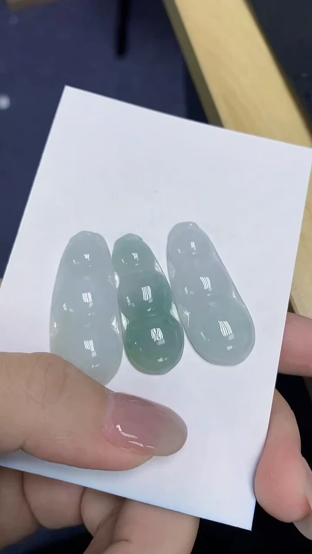 翡翠未镶嵌颈饰天然缅甸翡翠A货多样性发其一