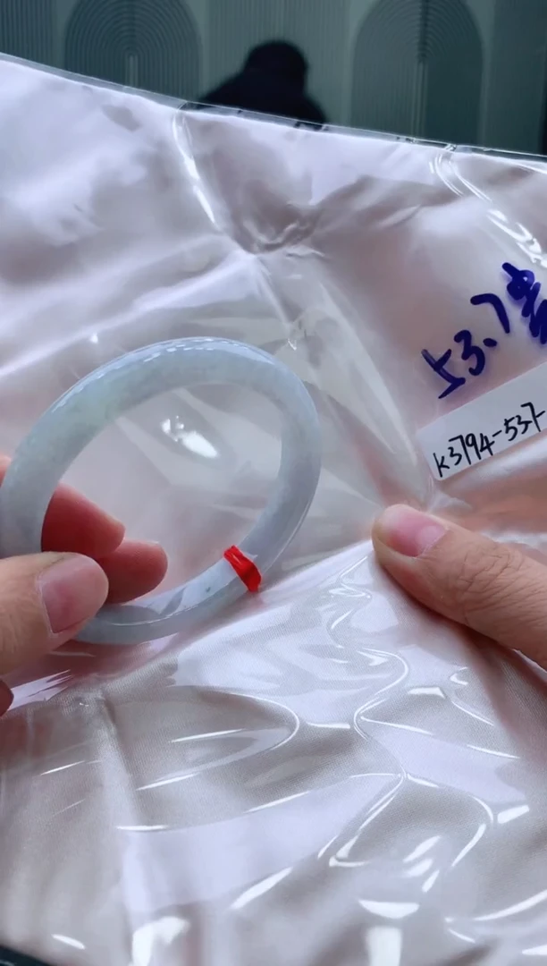 未镶嵌手镯翡翠51+