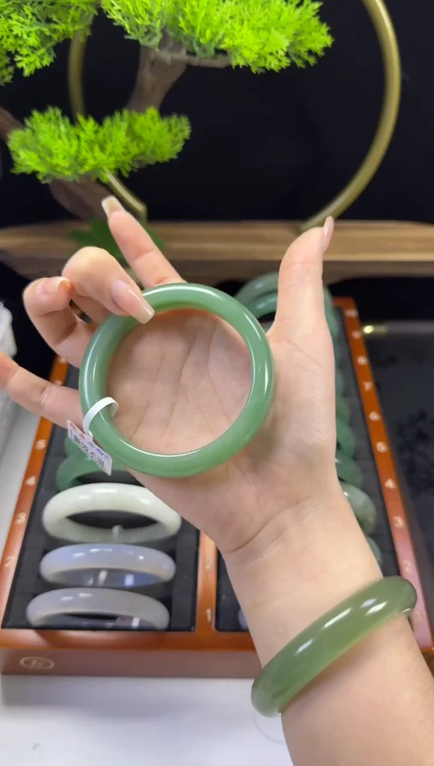 未镶嵌手镯东陵石58mm