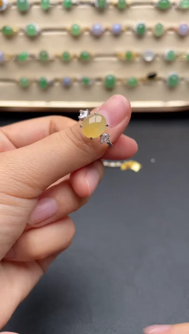 银S925镶嵌戒指翡翠一物一证一礼盒