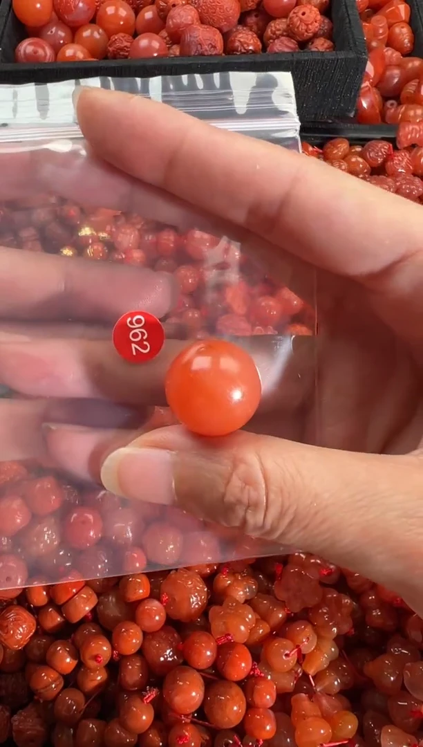 【闪购商品】南红玛瑙颈饰未镶嵌1