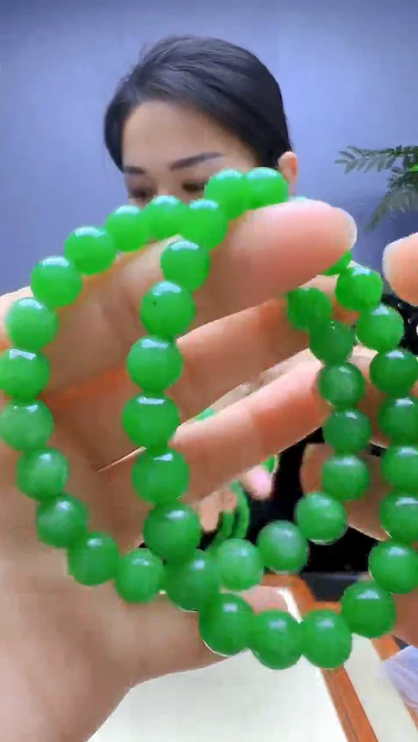 【闪购商品】翡翠颈饰未镶嵌颈饰8mm