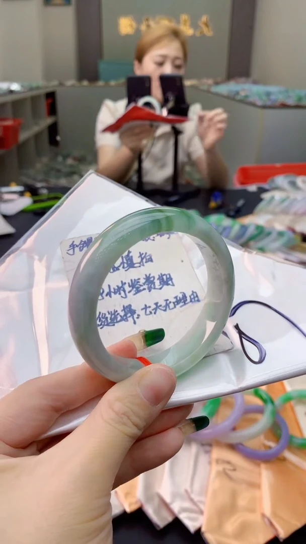 未镶嵌手镯翡翠1037037480