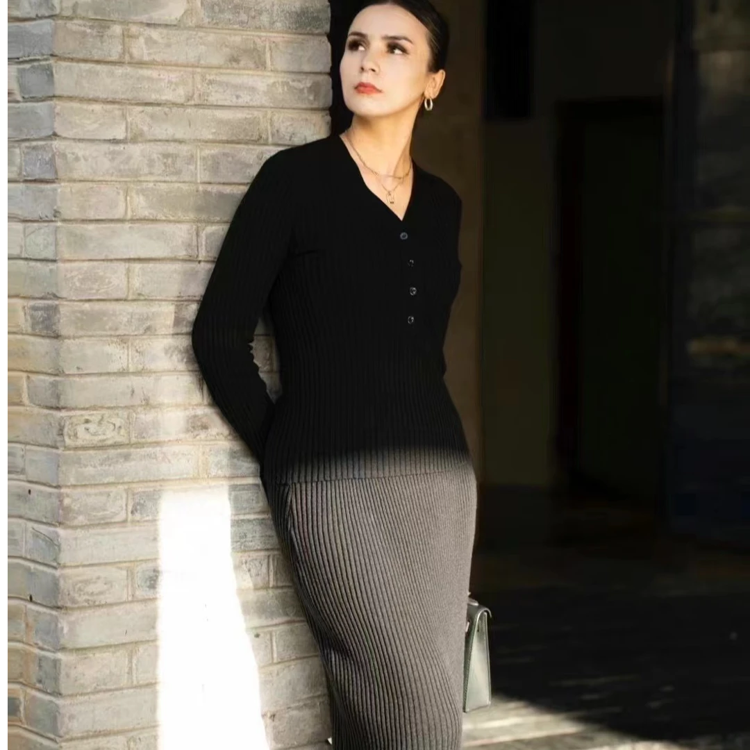 上衣开衫针织时尚黑色纽扣女装套装