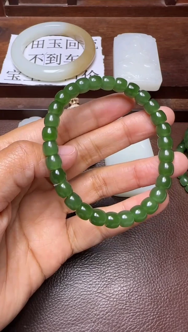 未镶嵌和田玉挂件和田玉手串