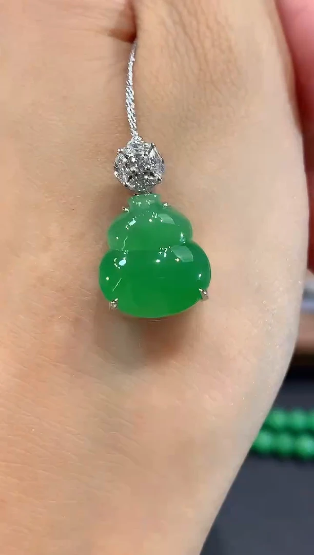 吊坠(不含链)18K金镶嵌翡翠a232