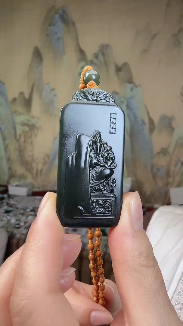 颈饰未镶嵌和田玉.