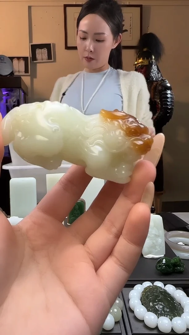 【闪购商品】和田玉糖白貔貅未镶嵌手把件