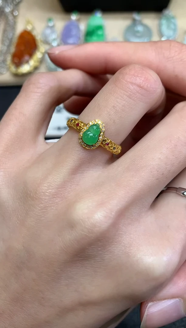 【闪购商品】翡翠戒指18K金镶嵌葫芦【无服务费】