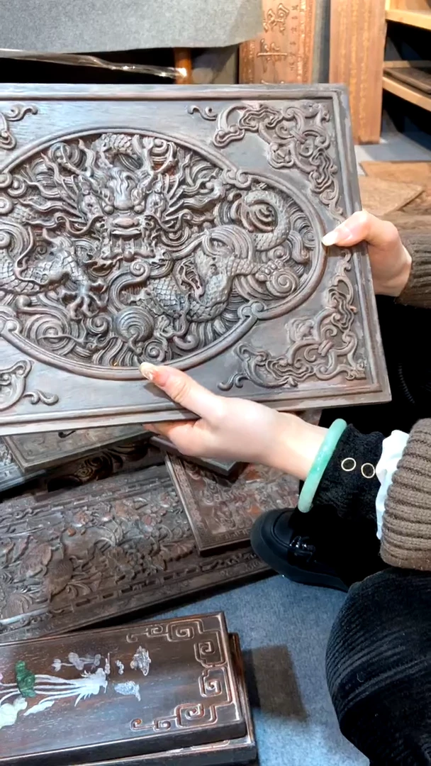 【闪购商品】木紫檀雕刻一物一拍以直播间为准