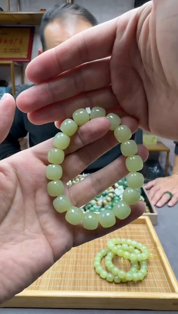 未镶嵌手链和田玉12冰黄口