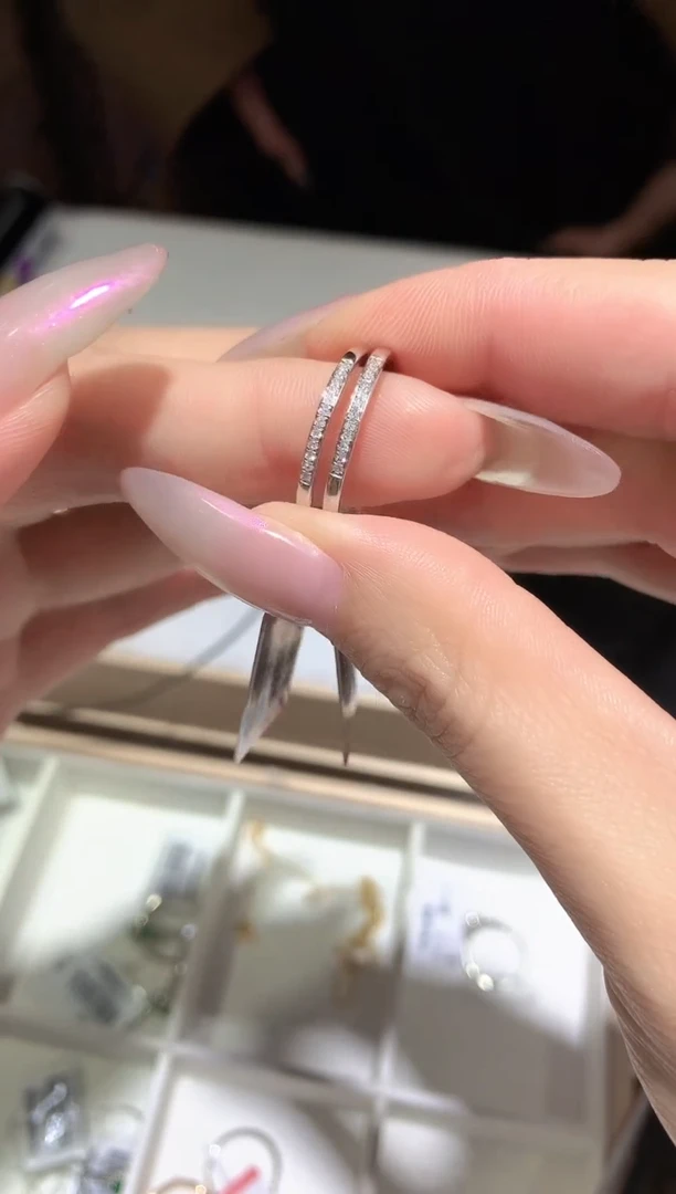 【闪购商品】钻石戒指18K金镶嵌DZ050多样性发一