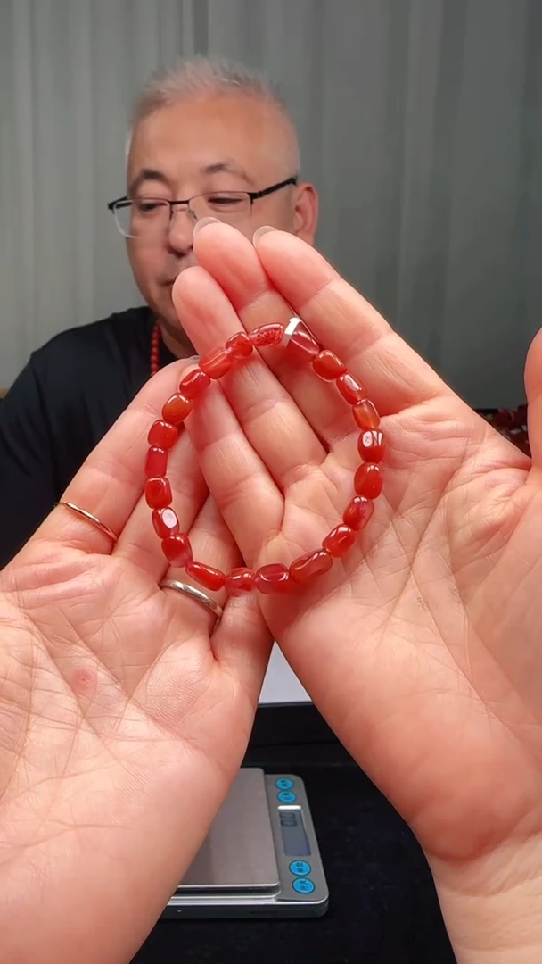 南红玛瑙多样性发一件未镶嵌6mm原矿九口随型手串