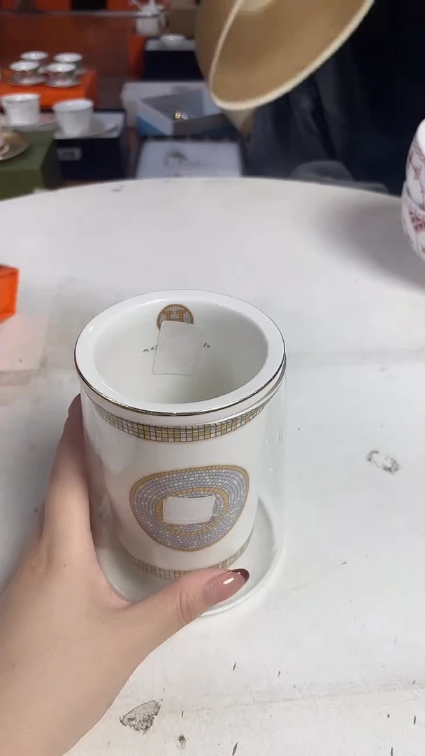 杯鸿辉家品牌瓷器，京东包邮！