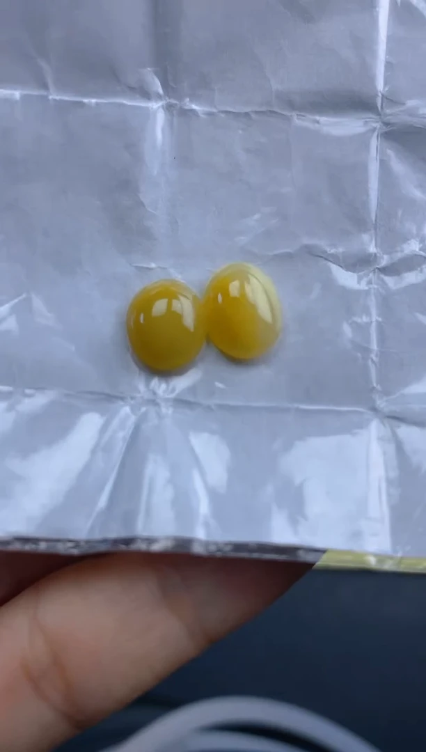 翡翠裸石天然翡翠蛋面1