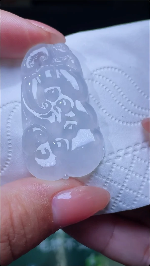 定制翡翠未镶嵌如意