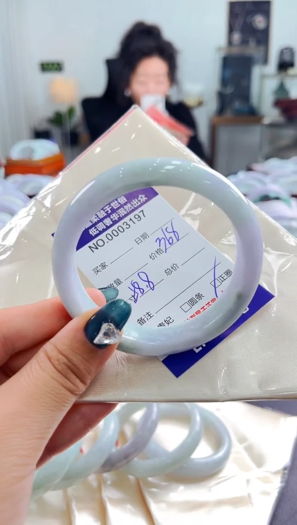 翡翠手镯未镶嵌天然缅甸A货翡翠