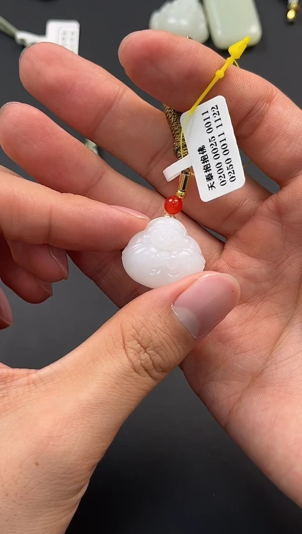未镶嵌手串和田玉且末天泰白玉抱抱佛微色差