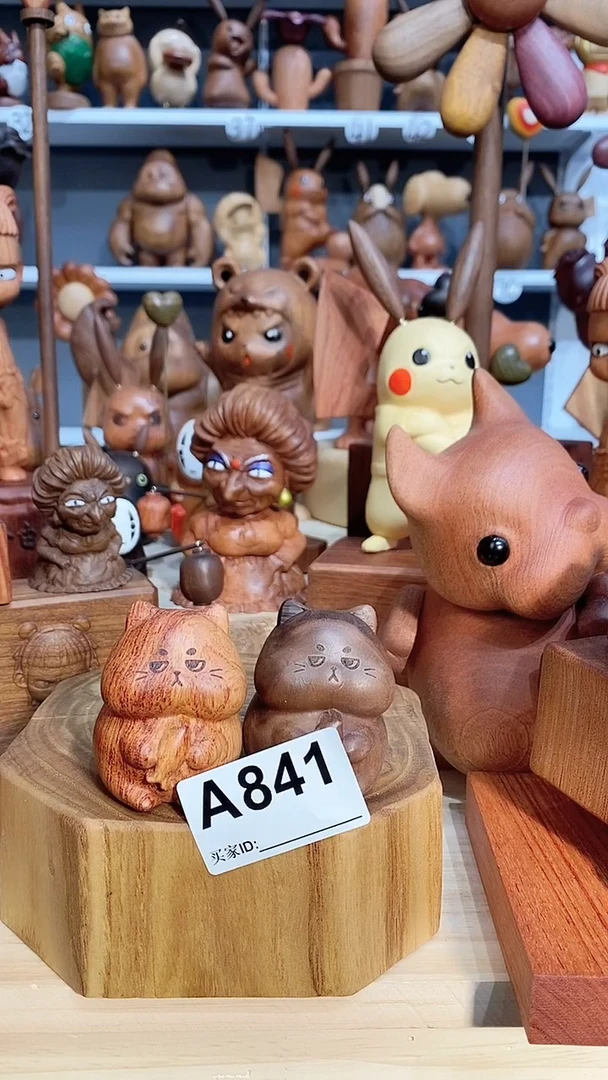 【闪购商品】木木雕摆件可爱卡通