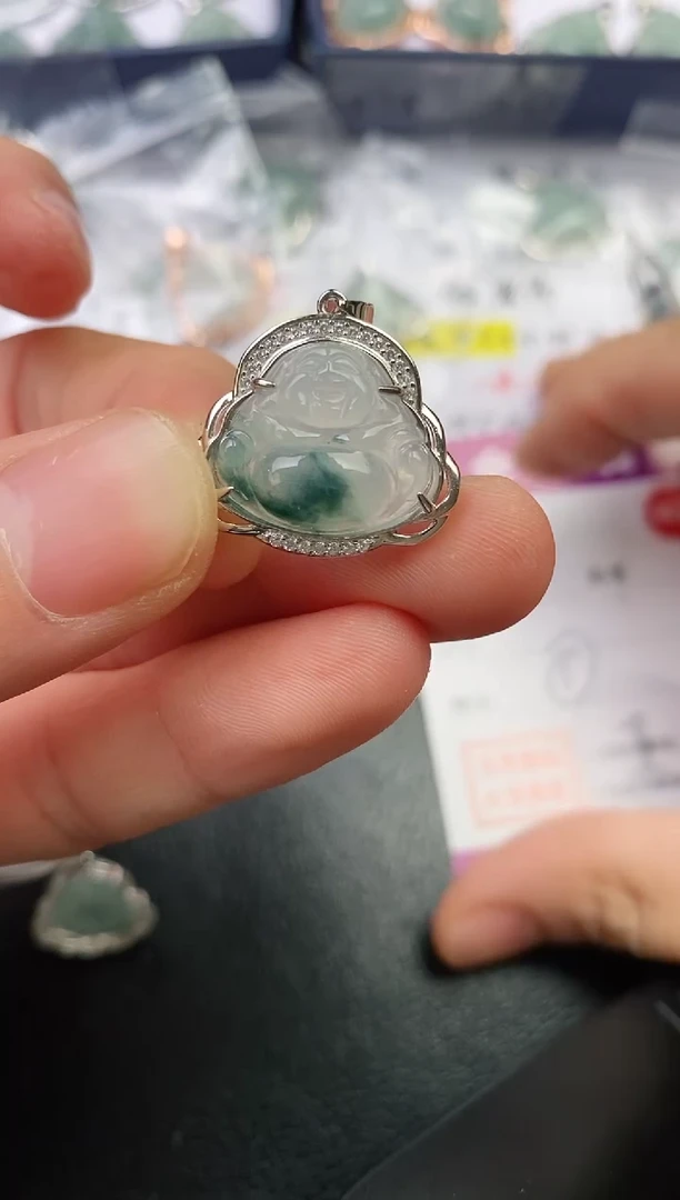 颈饰银S925镶嵌翡翠?**?挂件