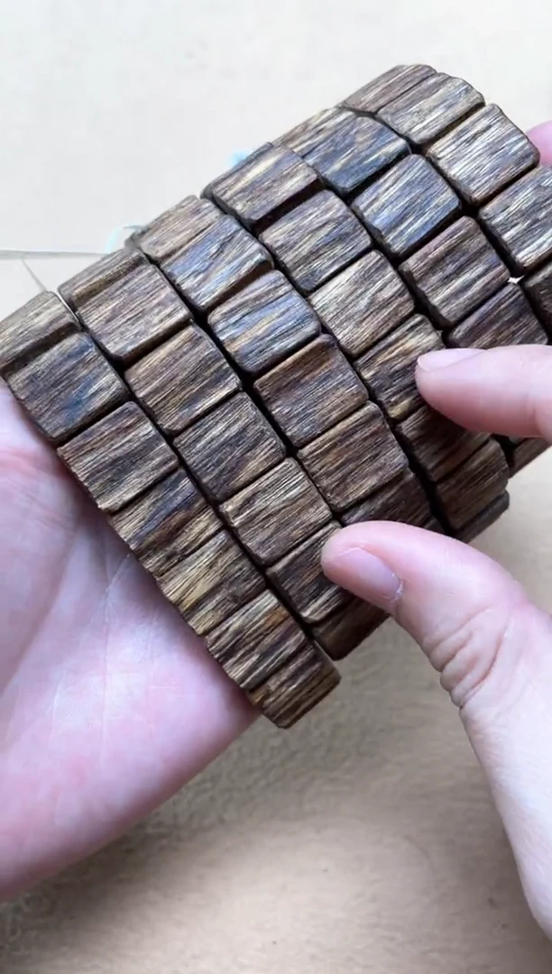 【闪购商品】沉香手串菩萨棋随型手牌单圈多样性发其一