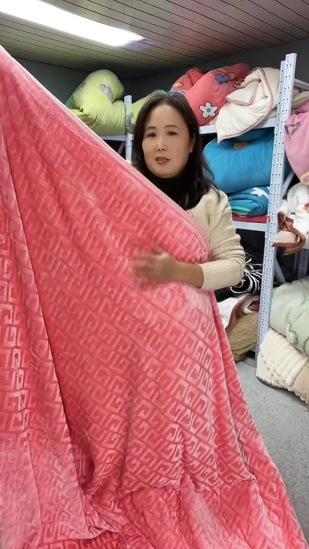 牛奶绒200+230毛毯