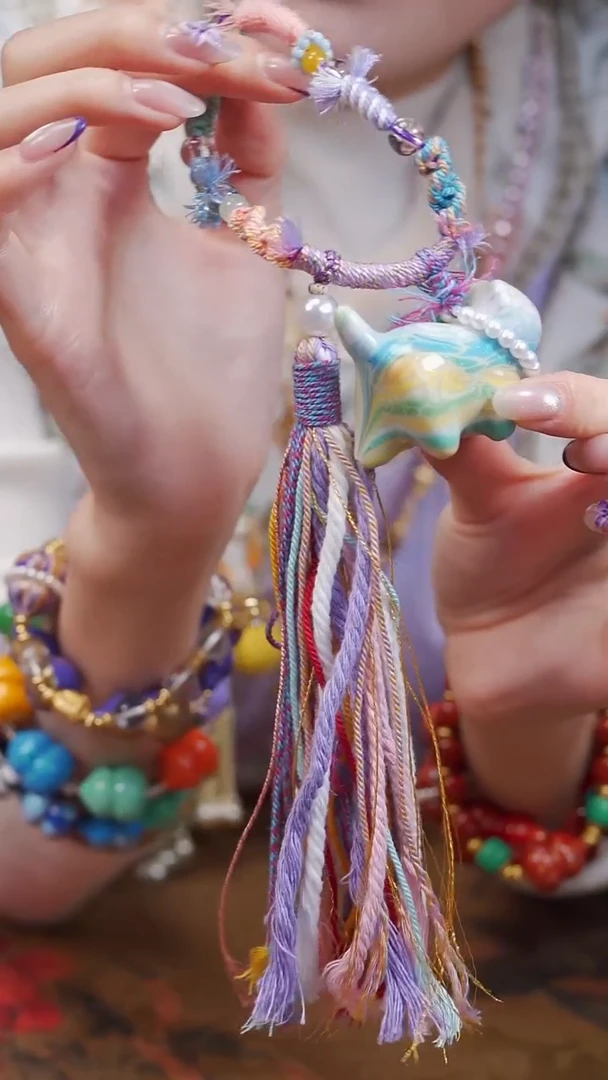 164漆猫挂件------58