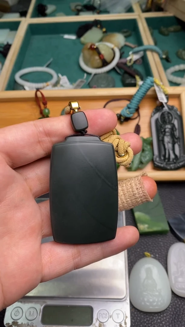 颈饰未镶嵌和田玉和田玉