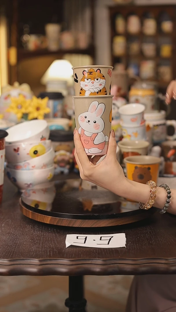 摆件景德镇釉下彩绘设计师款式陶瓷