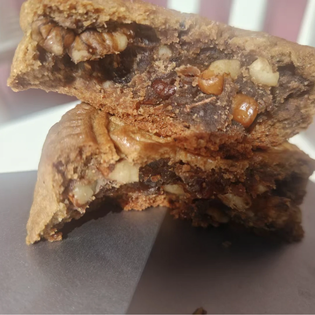 新疆特产手工核桃玫瑰土月饼