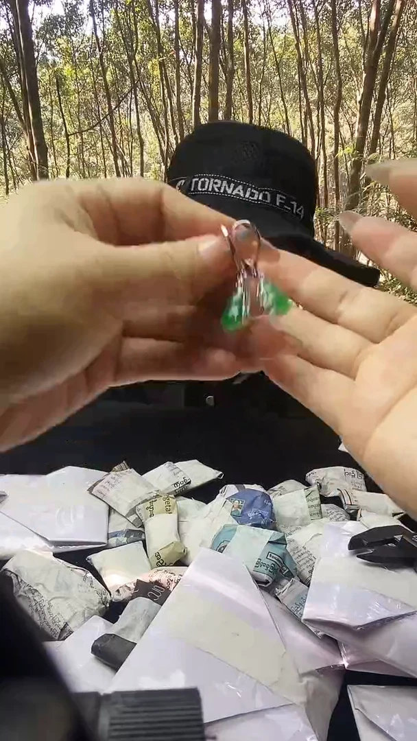 满色吊坠 所见即所得！！！