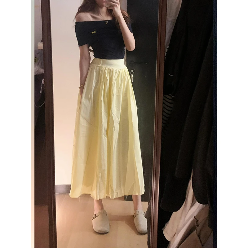 2025夏季一整套时尚穿搭套装一字肩短袖T恤黄色时尚蓬蓬半身裙子