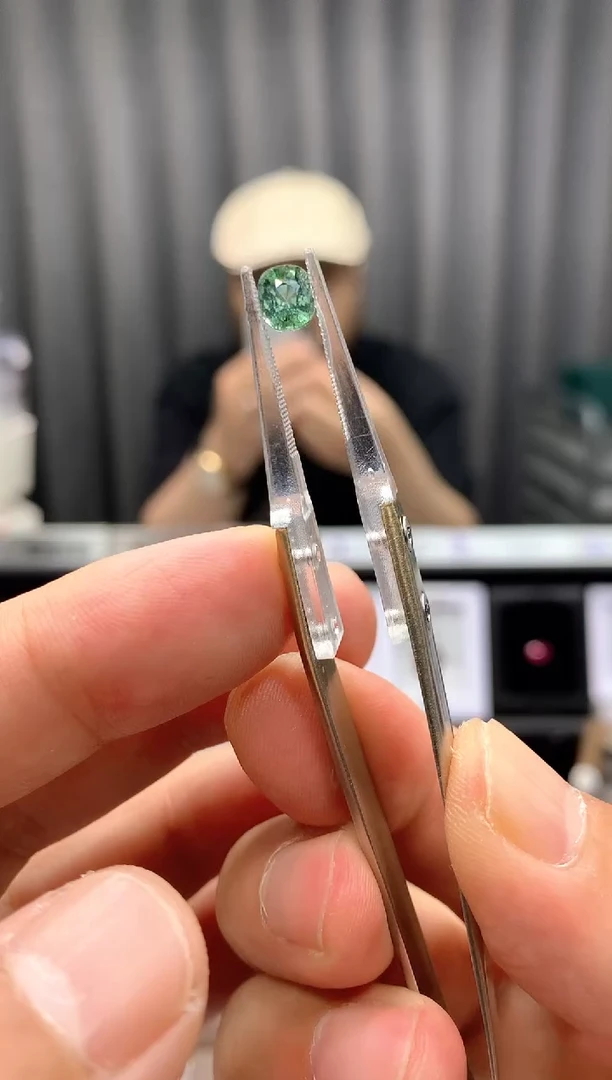 裸石未镶嵌碧玺0.8ct 碧玺 8