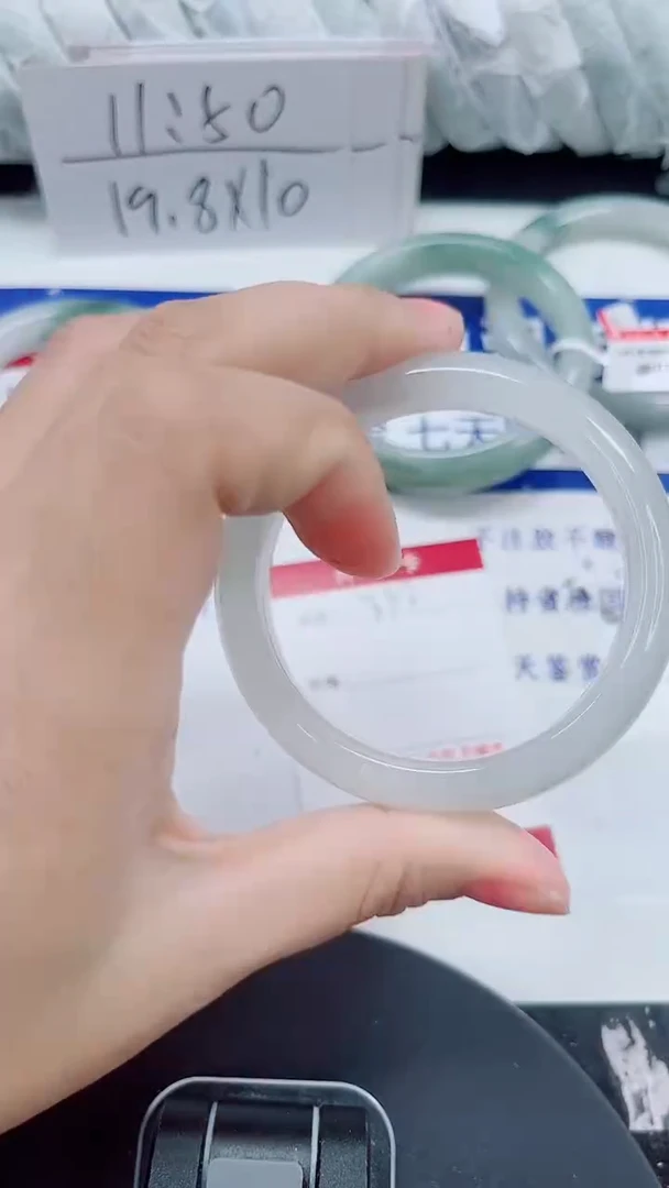 未镶嵌手镯石英质玉332-54/55