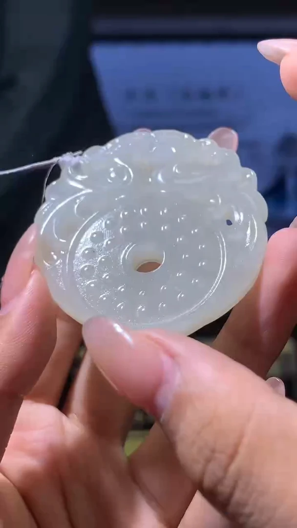 定制和田玉闪购毛货链接WJY046