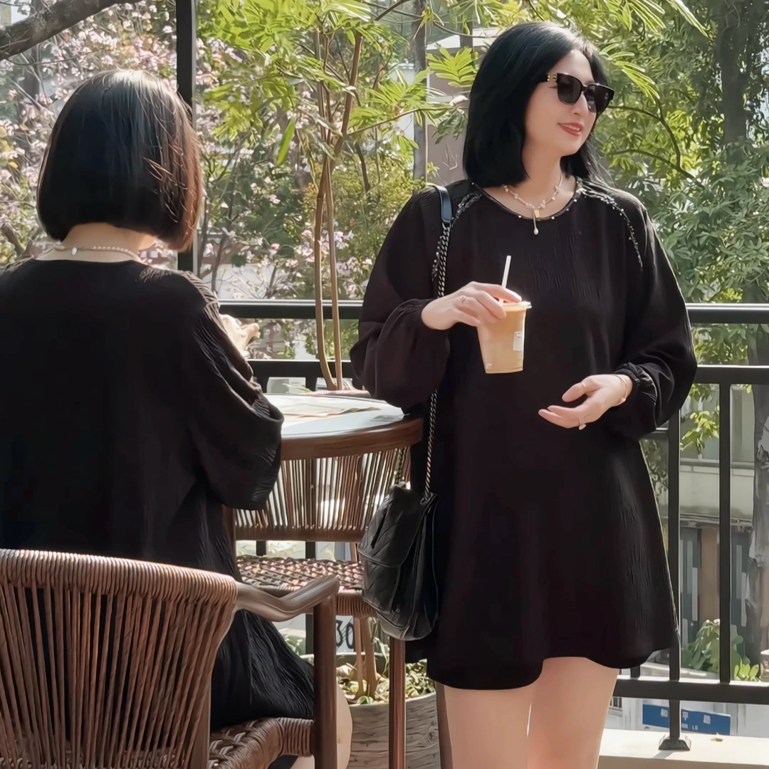 【雅丹风穿搭上新6930】2025年巴瑟大码女装宽松显瘦百搭潮流卫衣裙